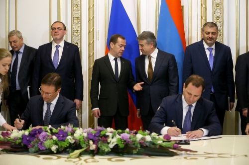 ЕАЭС – это не союз нефти и газа, считает Медведев